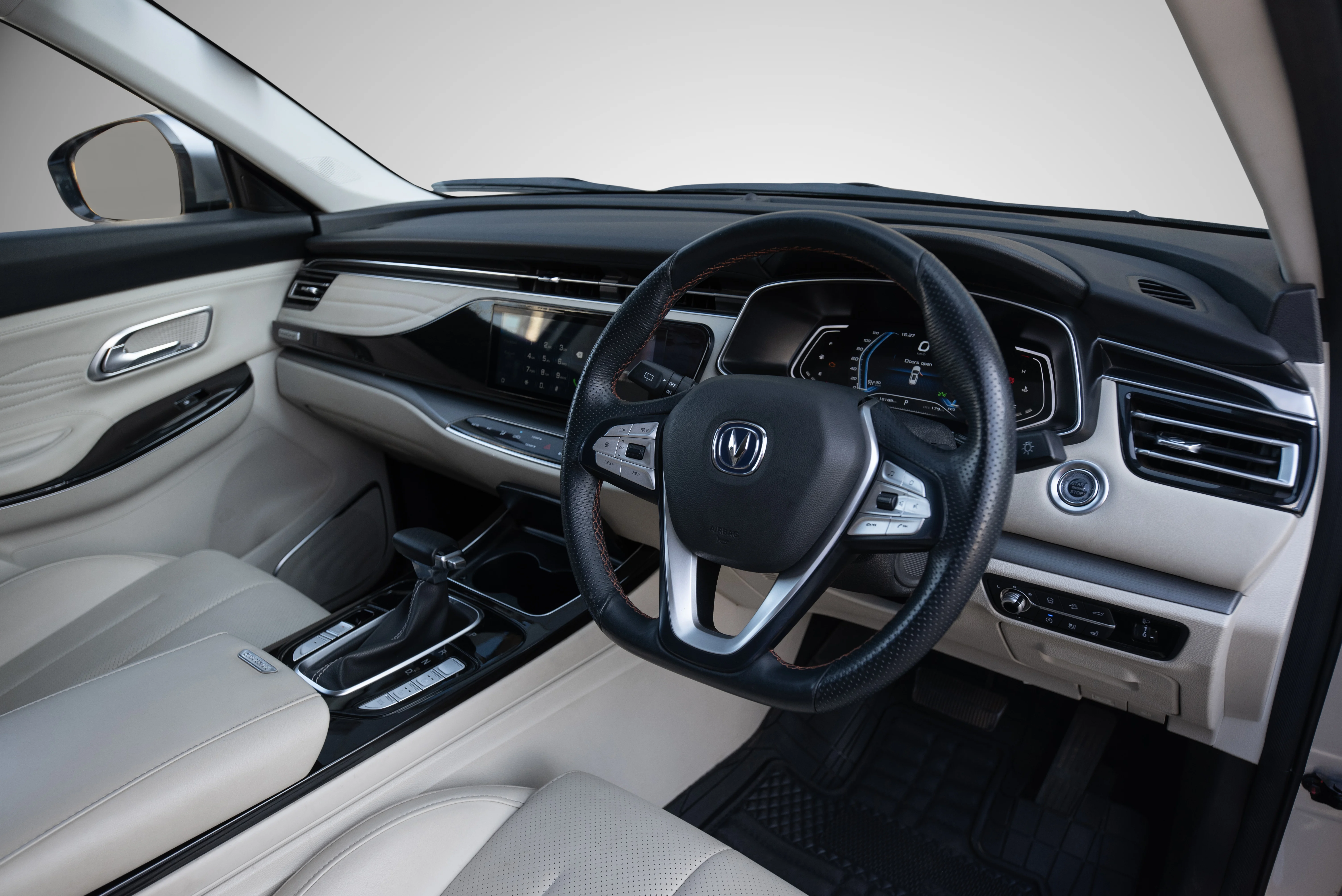 OshanX7-Interior-Exterior