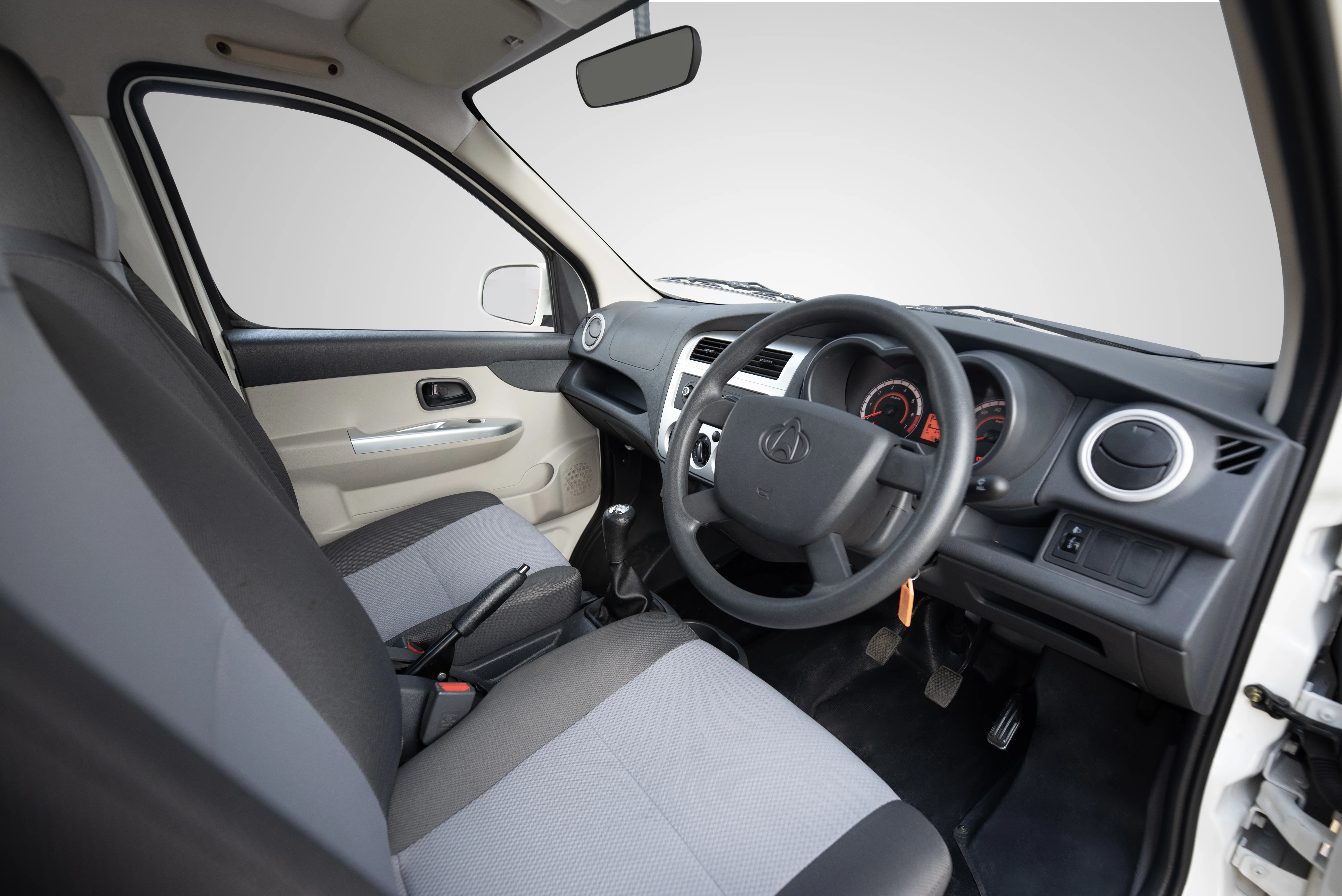 Star Truck (Single Cabin) Interior Exterior